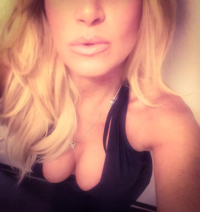 These LIPS could sure suck the color off an M&amp;M right now! Dying for sugar! Looking for no calories to