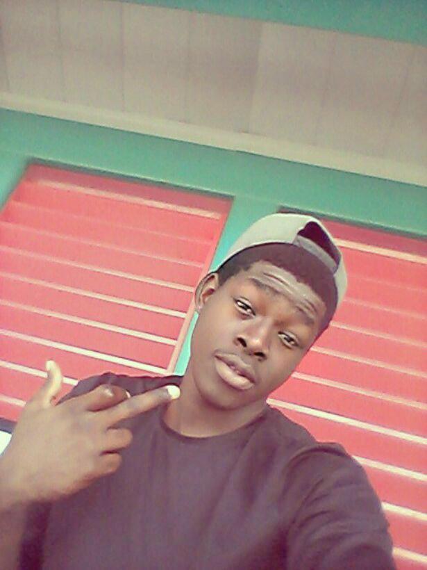 JinelLouis's tweet image. 