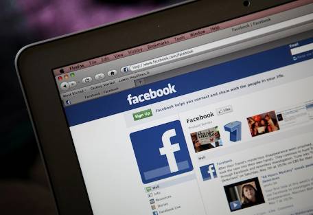 Cambiará #Facebook orden de publicaciones actuales priorizando "amigos más queridos" bit.ly/1Hiykhg