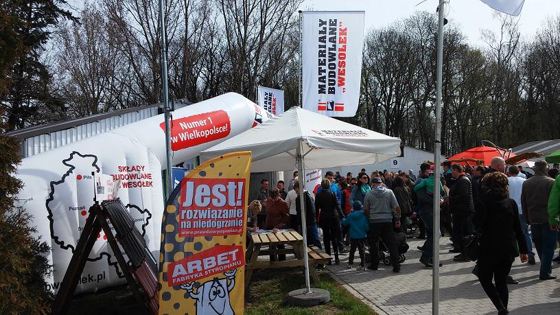 ArbetStyropian's tweet photo. Byliśmy na targach #AGROMARSZ w Marszewie k. Pleszewa, a to dzięki naszemu partnerowi, firmie MB #WESOŁEK. http://t.co/NCkPxlXnVL