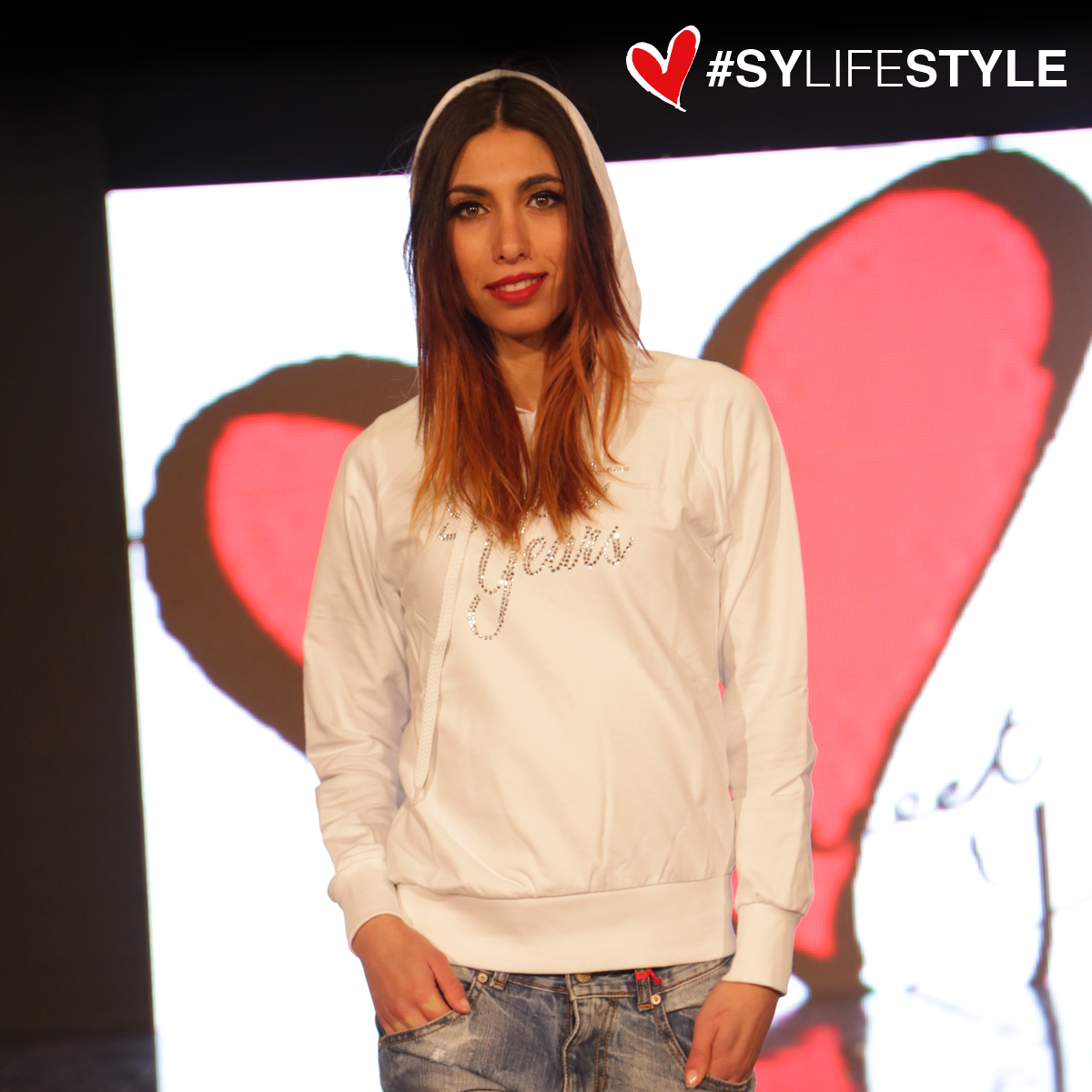 SweetYears_it's tweet photo. Ancora un bello scatto dell'evento "Danza in fiera 2015" che si é tenuto a Fortezza del Basso, Firenze. http://t.co/OUbwckntsy
