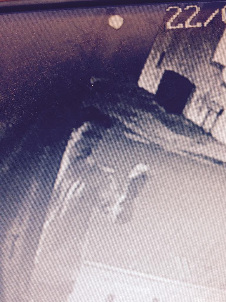 FallowDeerCafe's tweet photo. CATCH THIS MAN CAUGHT ON CCTV SCRATCHING THE FALLOW WINDOWS LAST NIGHT rt @Teddington_Town http://t.co/ckZNKqX5Yz