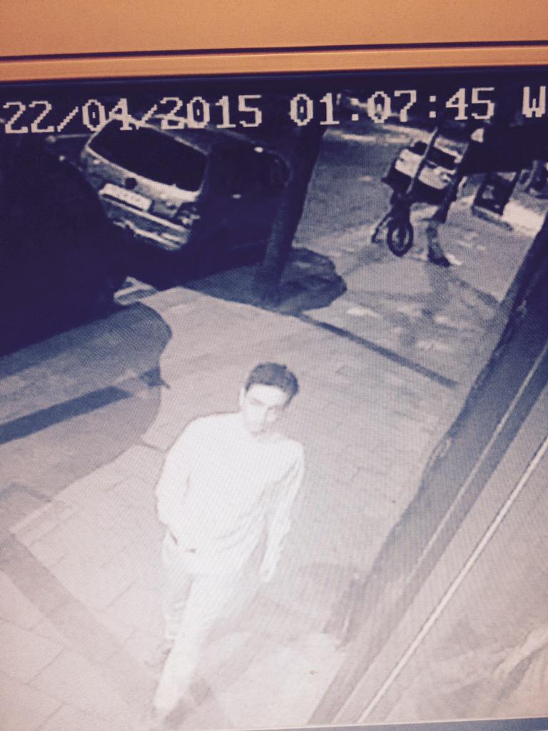 FallowDeerCafe's tweet photo. CATCH THIS MAN CAUGHT ON CCTV SCRATCHING THE FALLOW WINDOWS LAST NIGHT rt @Teddington_Town http://t.co/ckZNKqX5Yz