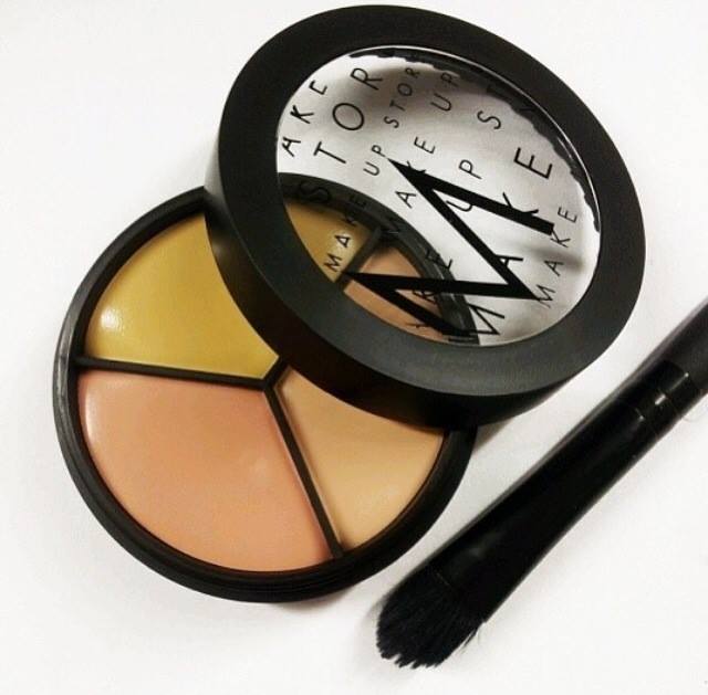 MakeUpStore_es's tweet photo. Nuestros best seller ... ¡También al 50 por ciento!
#descuento #promocion #makeup #maquillaje
http://t.co/uLoIy98MBN http://t.co/h4yGCRr6K7