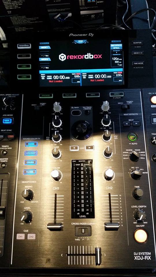 4DJUK's tweet photo. @PioneerDJglobal RX now in store come in and visit us today! http://t.co/CZ1EKC3cFM
