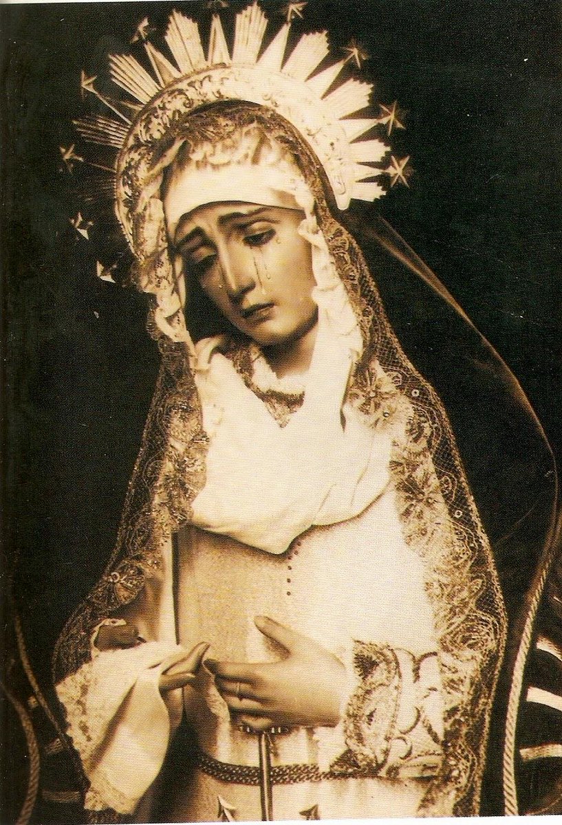 Granalbevir's tweet photo. ¡¡¡Granada debe tres Grandes Coronaciones!!!
@Soledad_Granada @HdadEsperanza @SantoSepulcroGR http://t.co/JSOYTETM27
