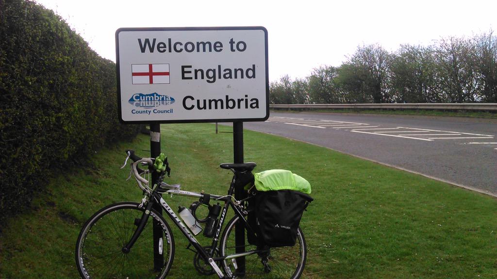 AndyEdwards3983's tweet photo. @HelpforHeroes retweet. 63 yr old Eddy Edwards cycles length of GB solo with no accommodation http://t.co/wAmihyeNCh http://t.co/yecMIrIMwm