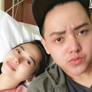 ettyning's tweet photo. Cepat sembuh ya kk ku sayang my barbie@aurakasih87 love you http://t.co/4Fjx8jXGqZ