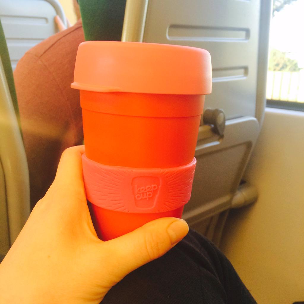 KellyRipper's tweet image. 5.30am start 😴 lucky I have my @KeepCup to take my caffeine with me! ☕️@jessey1965 @antonia_isaacs