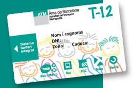 EntreVies's tweet photo. Pares que fan servir la T-12 del seu fill per entrar a metro? Aixó es multa i retirada de T-12 Us la jugueu?#metrobcn http://t.co/2XcNoh5NaO
