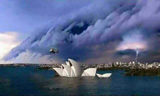 Dialadrink_Aus's tweet photo. Stay safe Sydneysiders! #storm #wildweather #sydneystorm http://t.co/vjAbBdwxDK