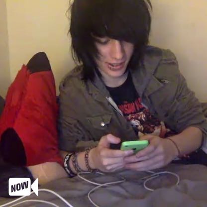 NITREX_'s tweet photo. 🔴 LIVE Johnnie.Guilbert on #YouNow - BECAUSE ITS JOHNNIE!! http://t.co/q44uZkJT9L http://t.co/sknjtQDcNF