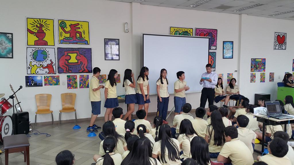 Quangn88143's tweet photo. Another great assembly to honor our hard working students!!! #aismsrocks http://t.co/t8iliSaqL3