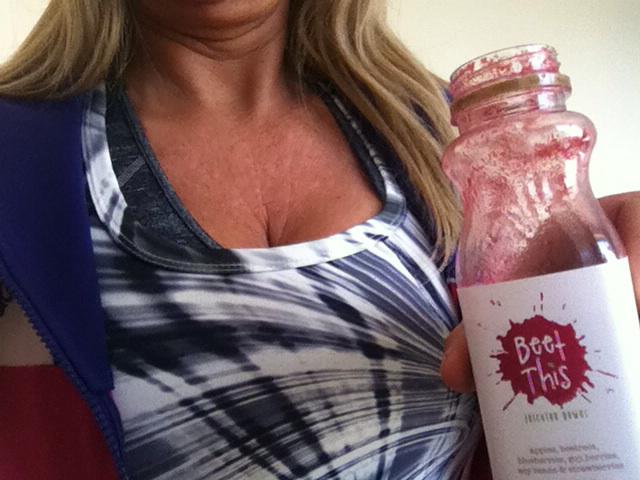 missspeeds's tweet photo. @juicetou #beetthis has arrived. 1 st one before gym :-) lets try this ! http://t.co/OUxRDnS5uu