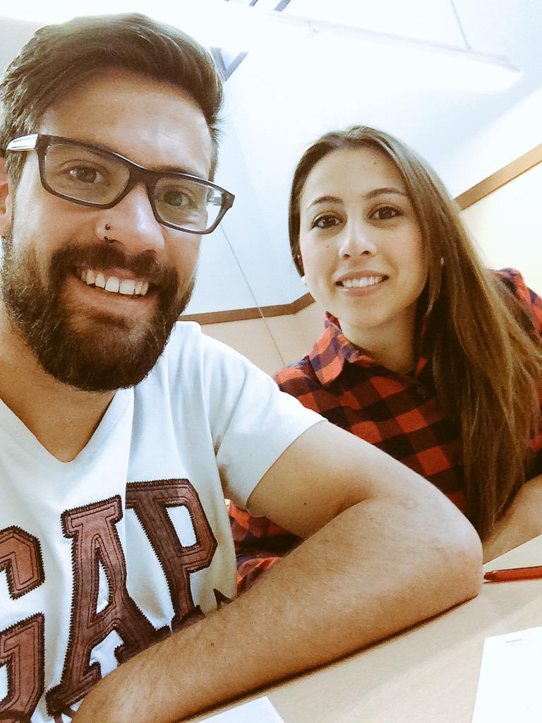 ponchoballesta's tweet photo. #FelizMiercoles desde la #biblio #bio #mañanasdeestudio @AnabelExca http://t.co/C9cKCeNuQF