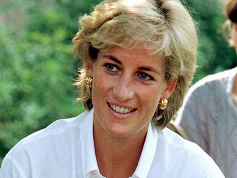 RT <a href="/VIVAlife_/">VIVAlife</a>: Terungkap Isi Surat Wasiat Putri Diana life.viva.co.id/news/read/6171…