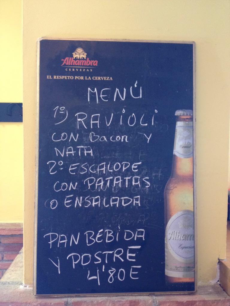 cafeteria_etsie's tweet photo. Vuelve la cuenta a estar activa y empezamos con este pedazo de menu: http://t.co/a7clLhbXrB
