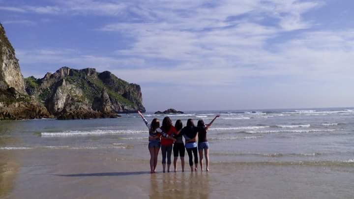 LMC_95's tweet photo. ¡Momentos increíbles rodeada de grandes personas! 😄 Hasta la próxima Asturias 🌄🌅 #BiólogosDePrácticas http://t.co/Hy080PZOE3