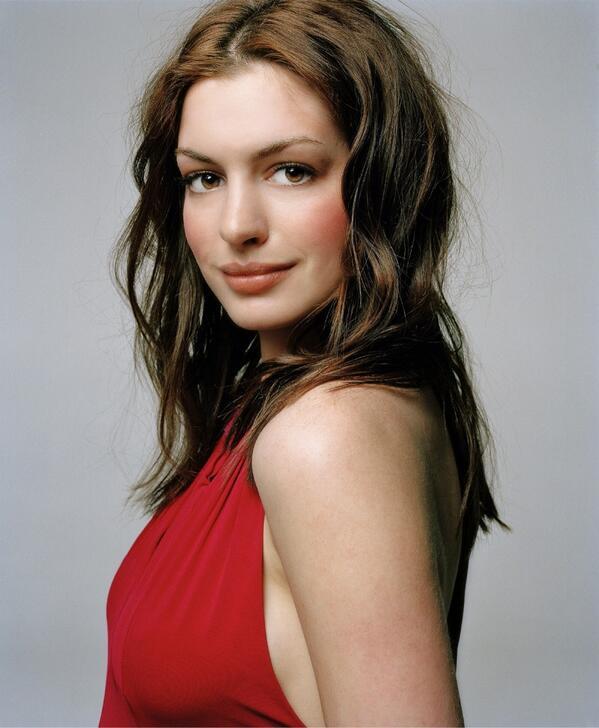 celebepisode's tweet photo. Anne Hathaway
アン ハサウェイ

#海外セレブ
#好みだったらRT http://t.co/bPt2HodZ8F