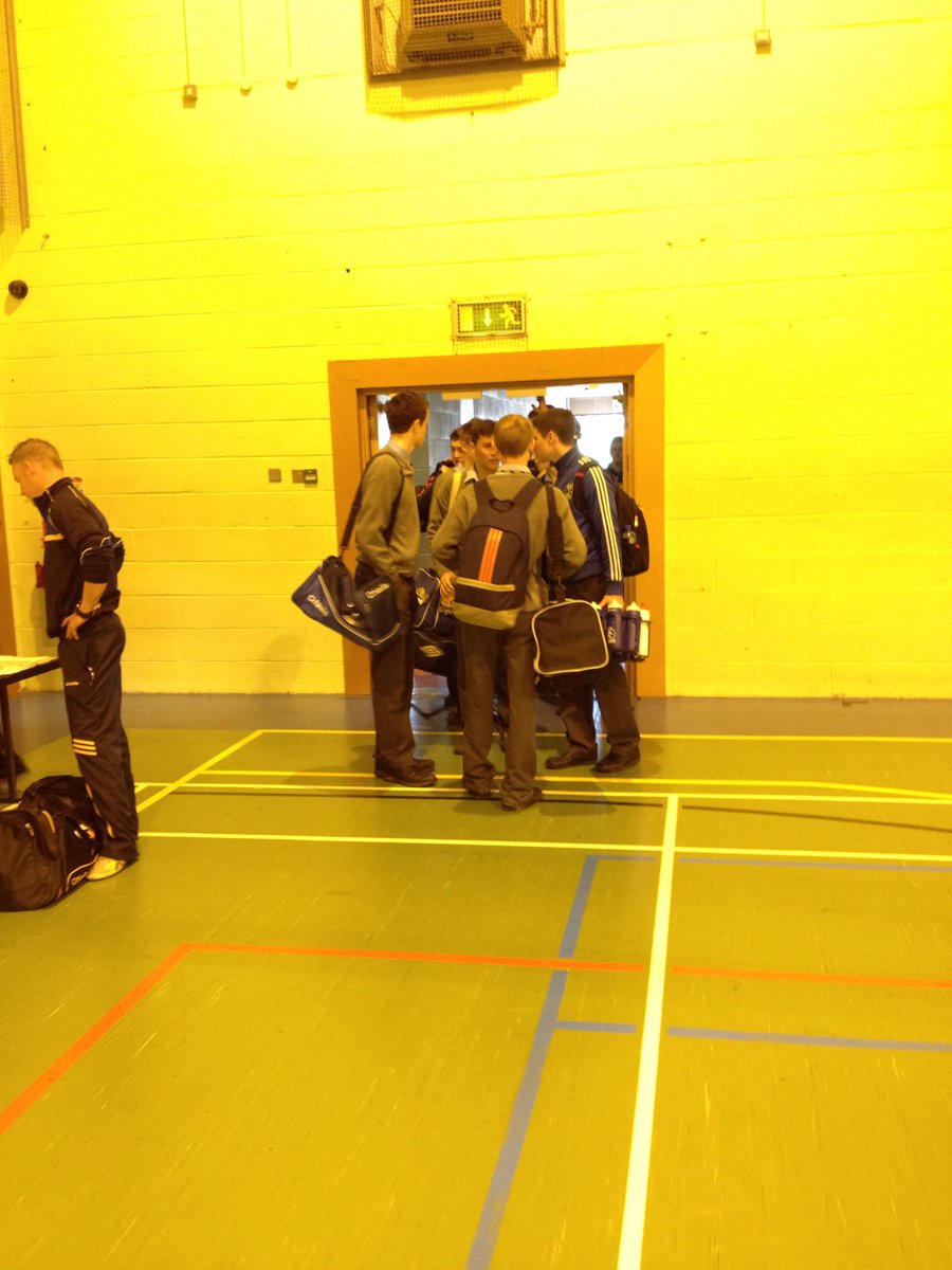 DkITCarthycup's tweet photo. The champions have arrived! @patricianhigh #brendancarthycup #dkitgaa http://t.co/wHM1bEV6OP