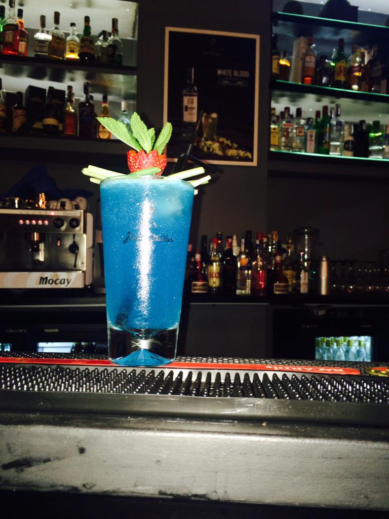 SeicentoAL's tweet photo. @WorldClass nuestro bartender Antonio Zappullo http://t.co/Y0u380fmRI