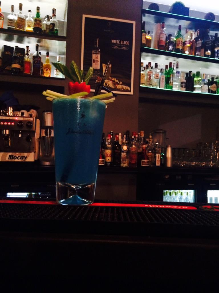SeicentoAL's tweet photo. @WorldClass nuestro bartender Antonio Zappullo http://t.co/Y0u380fmRI
