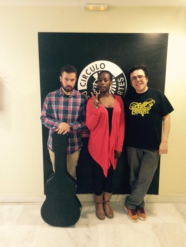 biselemusic's tweet photo. Hoy en la radio del Círculo de Bellas Artes! http://t.co/LwJMzWeN0W