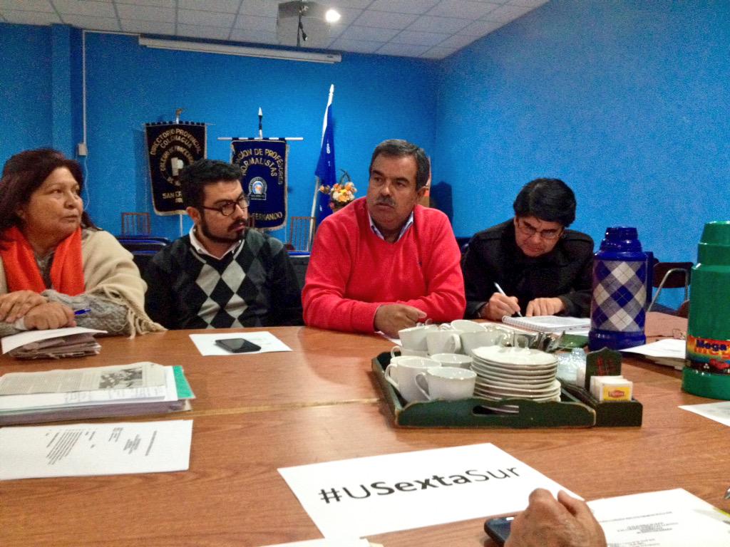 USextaSur's tweet photo. Junto a jóvenes, adultos y líderes sociales seguimos trabajando por una #USextaSur. Súmate en http://t.co/QJlzYGRYr0 http://t.co/kZmkEAY9Bh