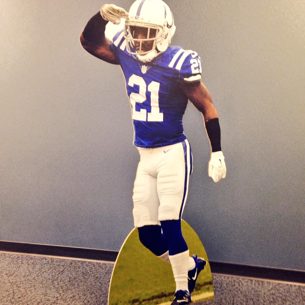 ColtsLife's tweet photo. Looks like @vontaedavis will be joining us at a few #ColtsEvents this season! http://t.co/ewhVJz94K4