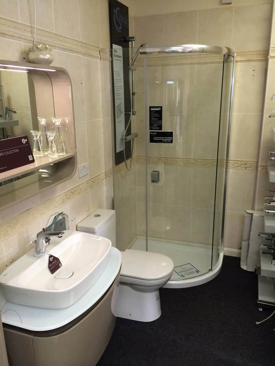 Manhattan8 Single Door Quadrant at <a href="/SplashoutBath/">Splashout Bathrooms and Kitchens</a>: "Customers love the easy clean fittings and modern appearance."