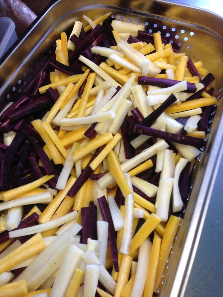 TheBoaterBath's tweet image. Heritage carrots @ChefAtTheBoater - what is going on here? #freshforspring
