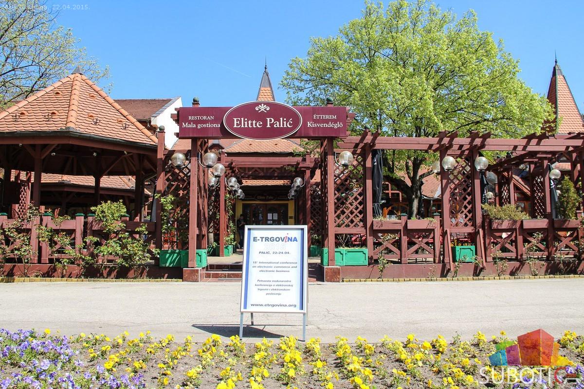 Fotografije sa otvaranja 15. konferencije o elekt. poslovanju #etrgovina2015 <a href="/etrgovina_org/">E-trgovina</a>
subotica.com/slike/album-67…