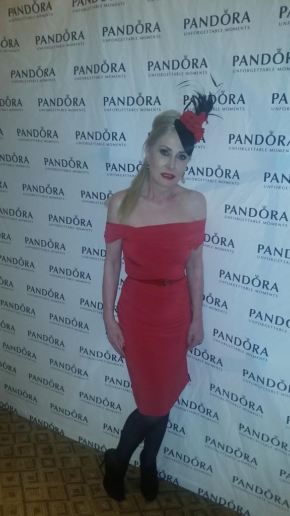 GreenQueenComms's tweet photo. Welcome @pallusa #PandoraGenerations #PandoraMothersDay   @Pandora_ZA http://t.co/30QhCkVqO1