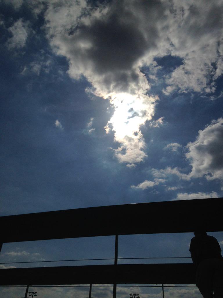 LURFC1's tweet photo. #3pmUpdate Weather - hot, Pitch - firm, Brewski's - cold, Keir - Loud http://t.co/kNCTNhBFim