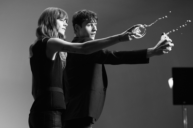 FragranceDirect's tweet photo. @HUGOBOSS #HugoWoman #HugoMan http://t.co/29ZwFIc1ch