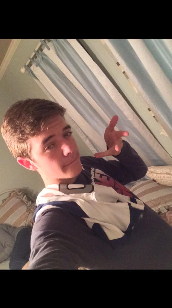abbscosby's tweet photo. hbd chad!!!!!! have the best day 😤😤😤😤😤😴😴😴😴😴💯💯💯💯💯 #cementblock #newflame #chrisbrown http://t.co/WcwZZnHGmU
