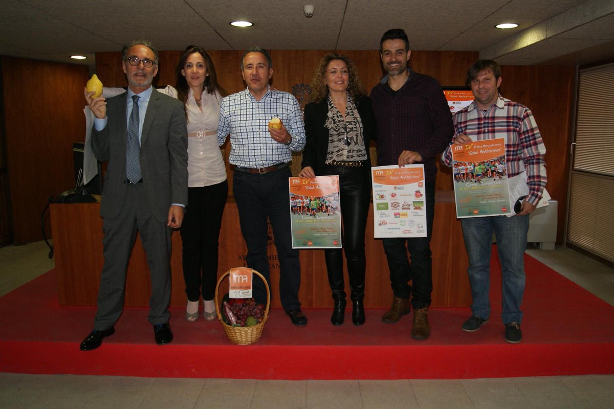 alicanteayto's tweet photo. Prop de 600 escolars es donaran cita al IV Cross Escolar @MercalicanteSA : Salut Mediterrània. http://t.co/inMz6eHcSR http://t.co/nIFfwDwGUJ