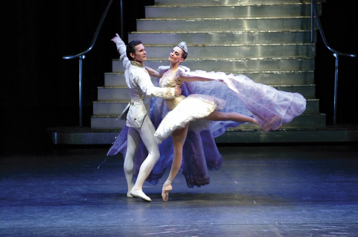 ClassicaHD's tweet photo. Oggi con @Corriereit DVD e libretto "Cenerentola" #HeinzSpoerli #Prokof'ev #ClassicaHD @frensisdance http://t.co/XwOBuDNGdm