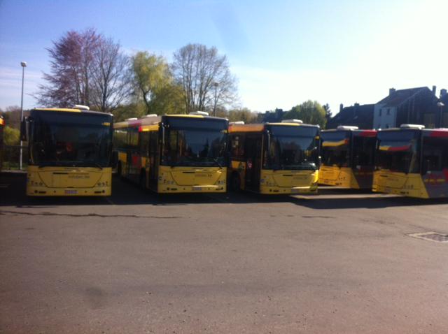 #greve22avril Les bus privés (50%) roulent en @ProvLux Mouvement bien suivi: Poste, 3 prisons, admin, @ContactNews