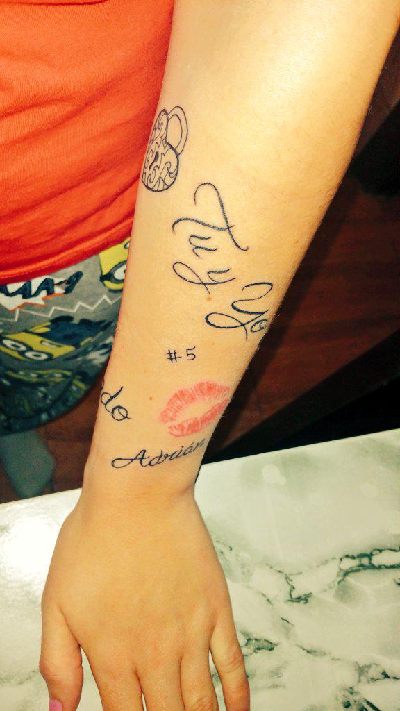 AlexxandraPanda's tweet photo. Cada segundo me gusta más!! 
😍😍😍😍😍😍😍😍 http://t.co/81ZPYmKPRL
