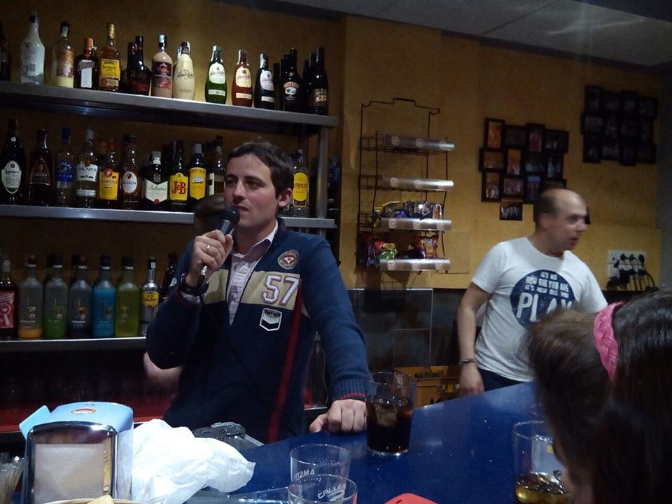 MonterrubioPSOE's tweet photo. Bingo Fiesta, en colaboración con Pub Callejas, @Cd_Monterrubio y candidatos PSOE Monterrubio. Trabajo=grandes logros http://t.co/RuAyd6e3Hy