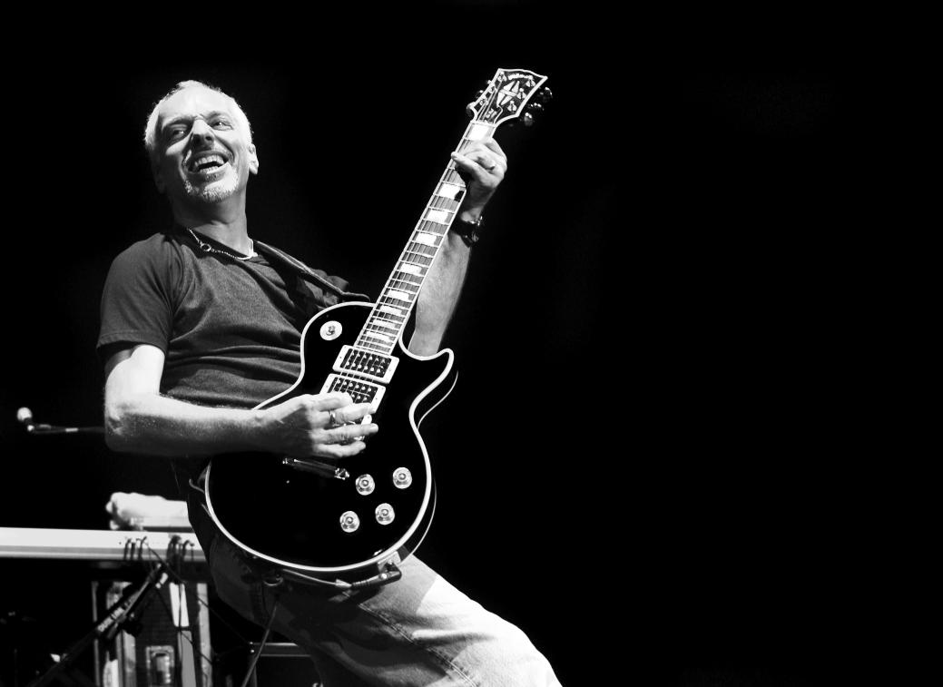 Happy Birthday Peter Frampton. Here\s hoping it\s the best evah.
\"Frampton rocks, Chesney sucks!\" 