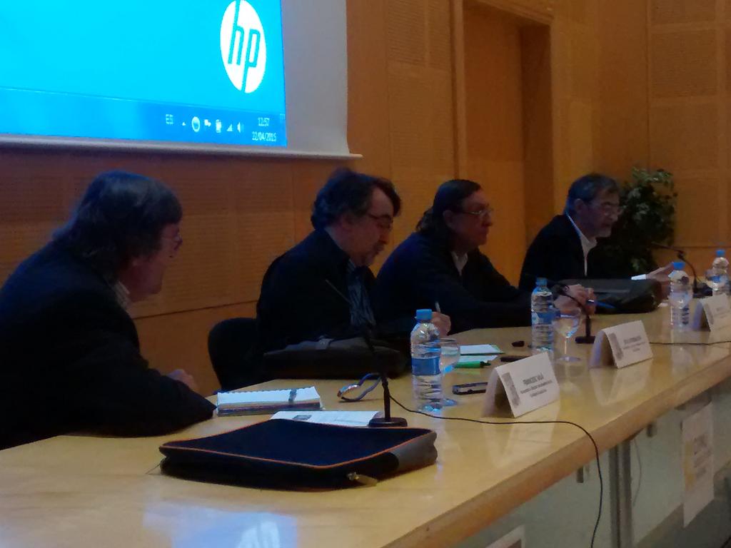 Última taula de les #JormadesCiimu sobre 'Nous models d'autoritat parental' amb <a href="/joanrlaporte/">Joan-Ramon Laporte</a>, <a href="/erkber/">Enric Berenguer</a> i Ignasi Vila