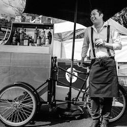 weddingedit's tweet photo. @baronabike Vintage tricycle mobile bar that can pop up anywhere you fancy. On the blog http://t.co/7mA1h3QLBV http://t.co/w5FGUjMiS8