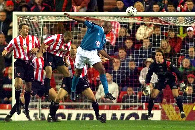 Happy 46th birthday to the one and only Dion  Dublin ! Congratulations 