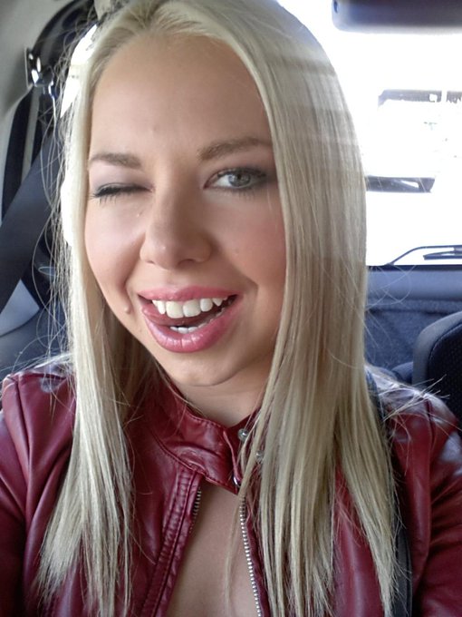 It's a nice weather for POV:) http://t.co/l1amNQWuxu