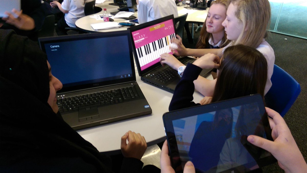 ilondonacademy's tweet photo. #StarsOfLondonAcademy Digital Creativity at its peak
#FacultyofComputerScience @ilondonacademy @DellUK @Paddymcgrath http://t.co/nd9HGV8h67