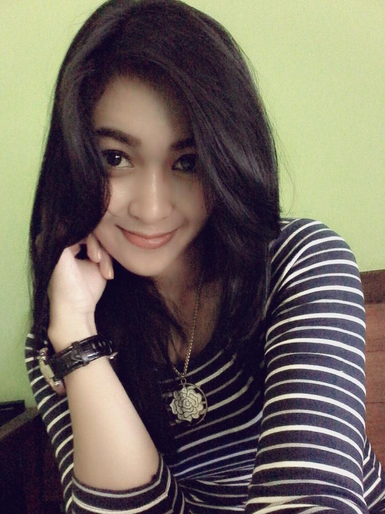 ayusdinata's tweet photo. Humm.. :) http://t.co/i6UF4LeHza