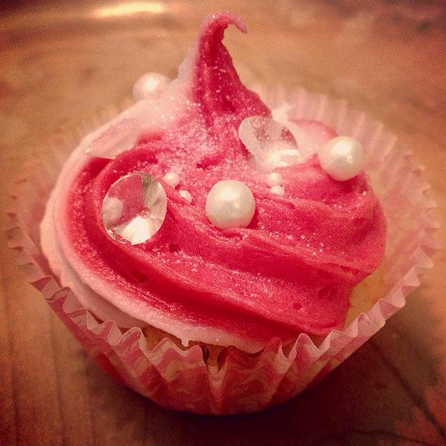 CrumbsCakeBlog's tweet photo. @WhitworthsSugar I'd like to enter the #bakingblogoff - My blog: http://t.co/nu3uyttMfW - and a few recent bakes! 🍪🍰🎂 http://t.co/UrNJUh0Eof