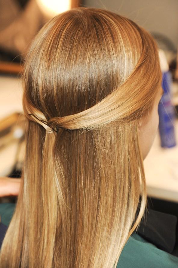 Papillon_York's tweet photo. 10 super simple second-day hairstyles http://t.co/qGyrEK1G4W http://t.co/BSEwiqZfuJ